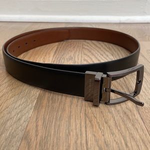 Perry Ellis black/brown reversible belt with chrome buckle